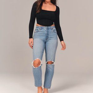 NWOT Abercrombie & Fitch Curve Love The Mom High Rise Distressed Jeans